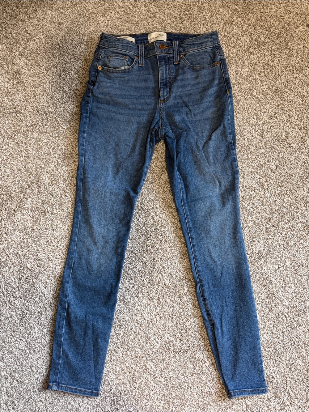 Universal Thread - High-Rise Skinny Jeans - Dark Blue